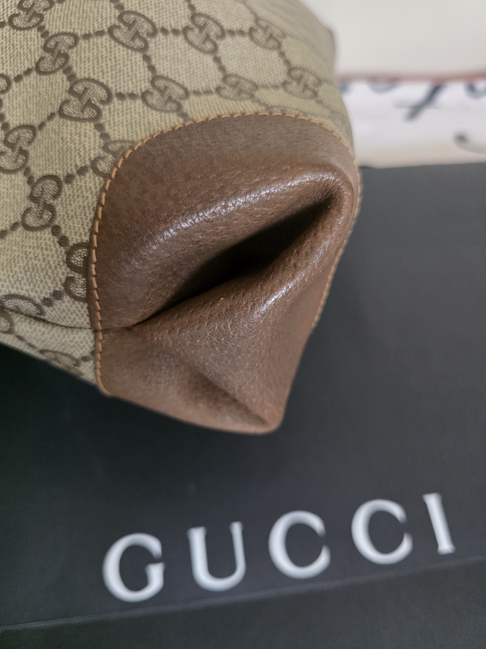 Authentic Vintage Gucci GG Supreme tote bag - Picture 6 of 12